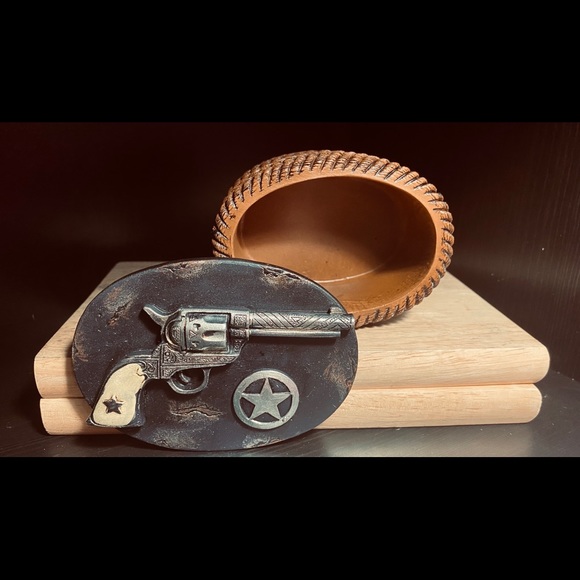 GUN W/ ROPE SMALL T/B - Picture 2 of 6